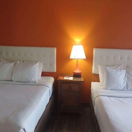 Howard Johnson By Wyndham Springerville Esterno foto