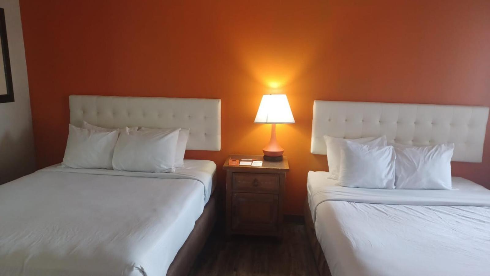 Howard Johnson By Wyndham Springerville Esterno foto