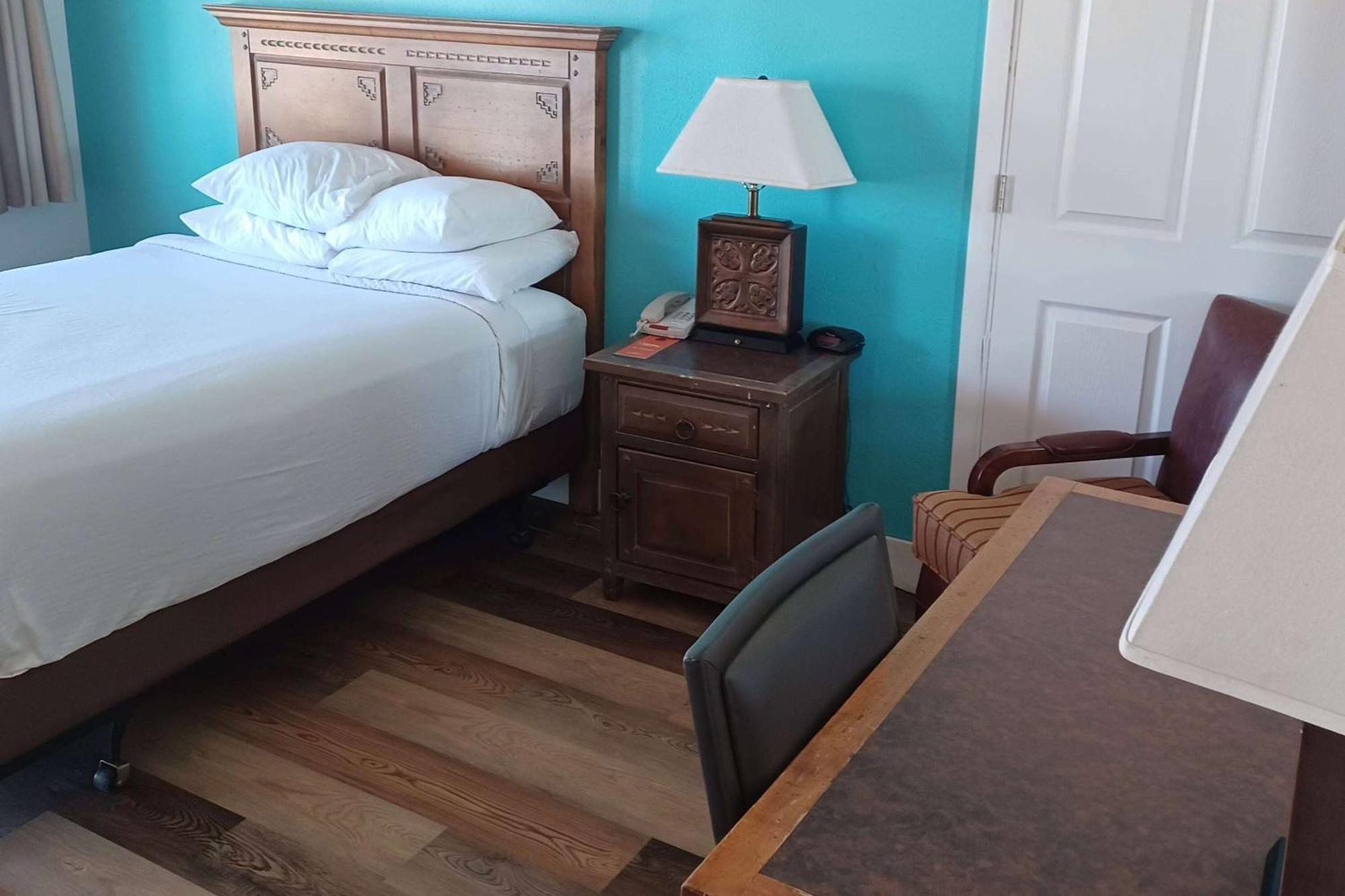 Howard Johnson By Wyndham Springerville Esterno foto