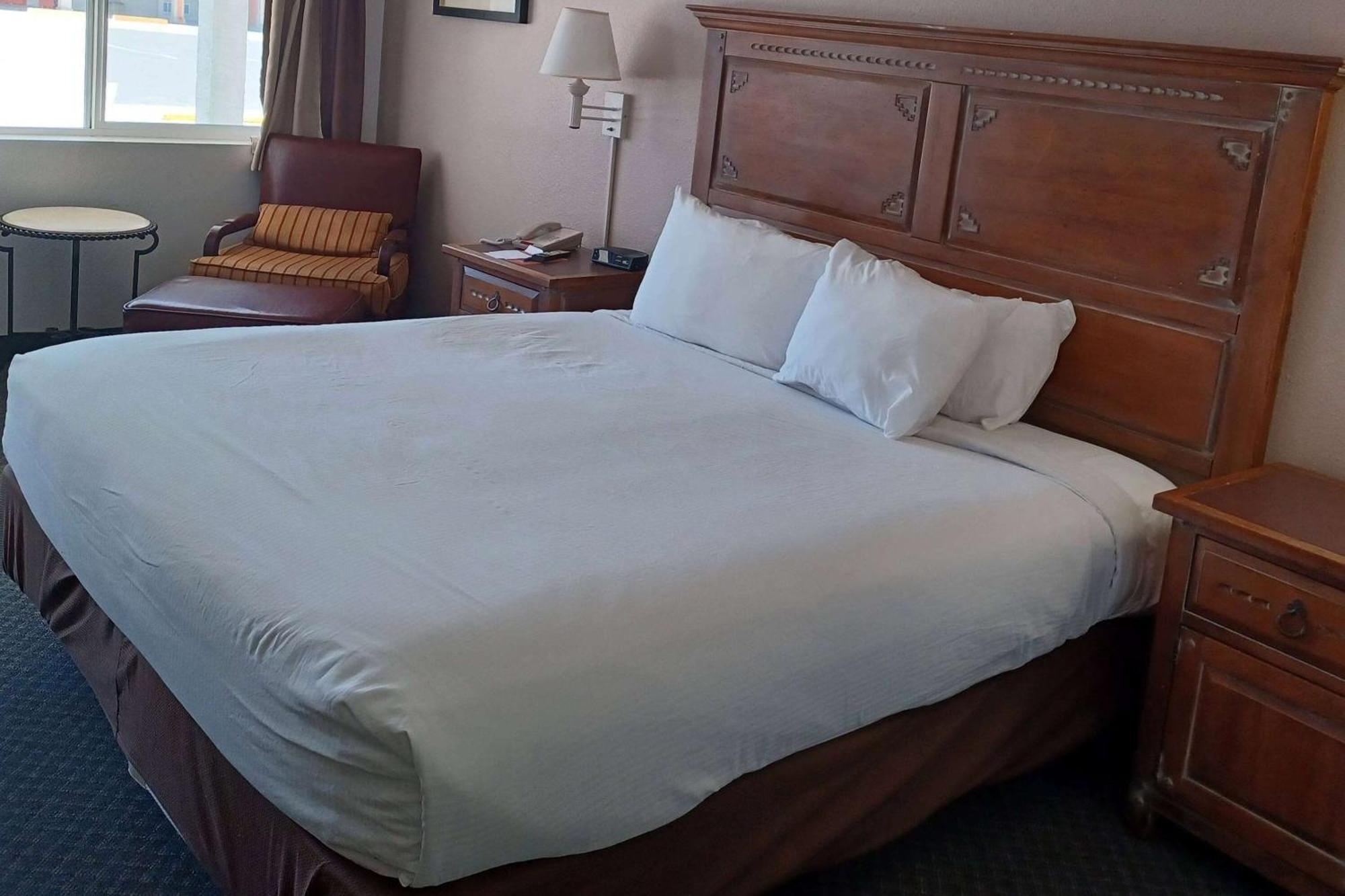 Howard Johnson By Wyndham Springerville Esterno foto