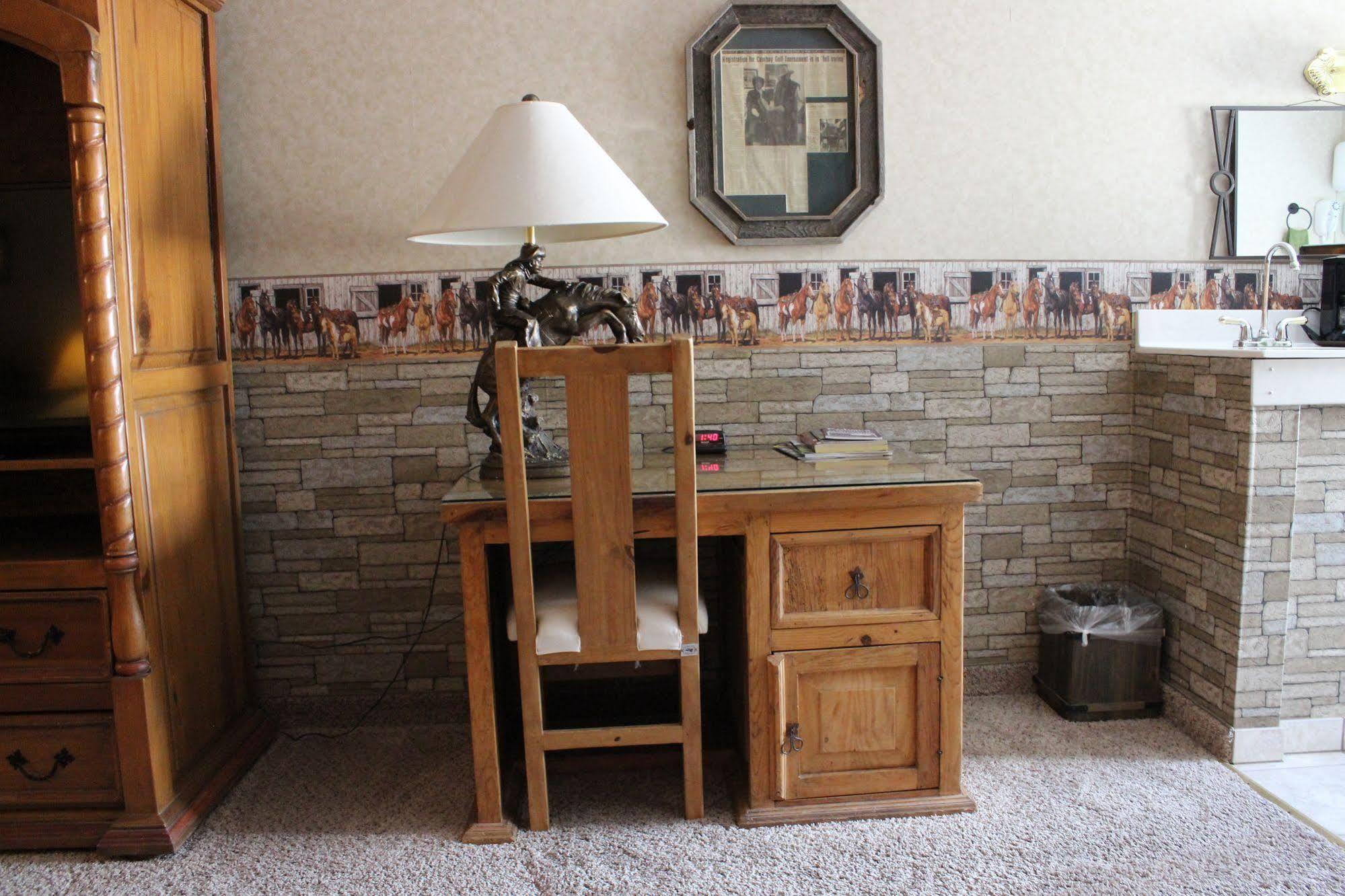 Howard Johnson By Wyndham Springerville Esterno foto