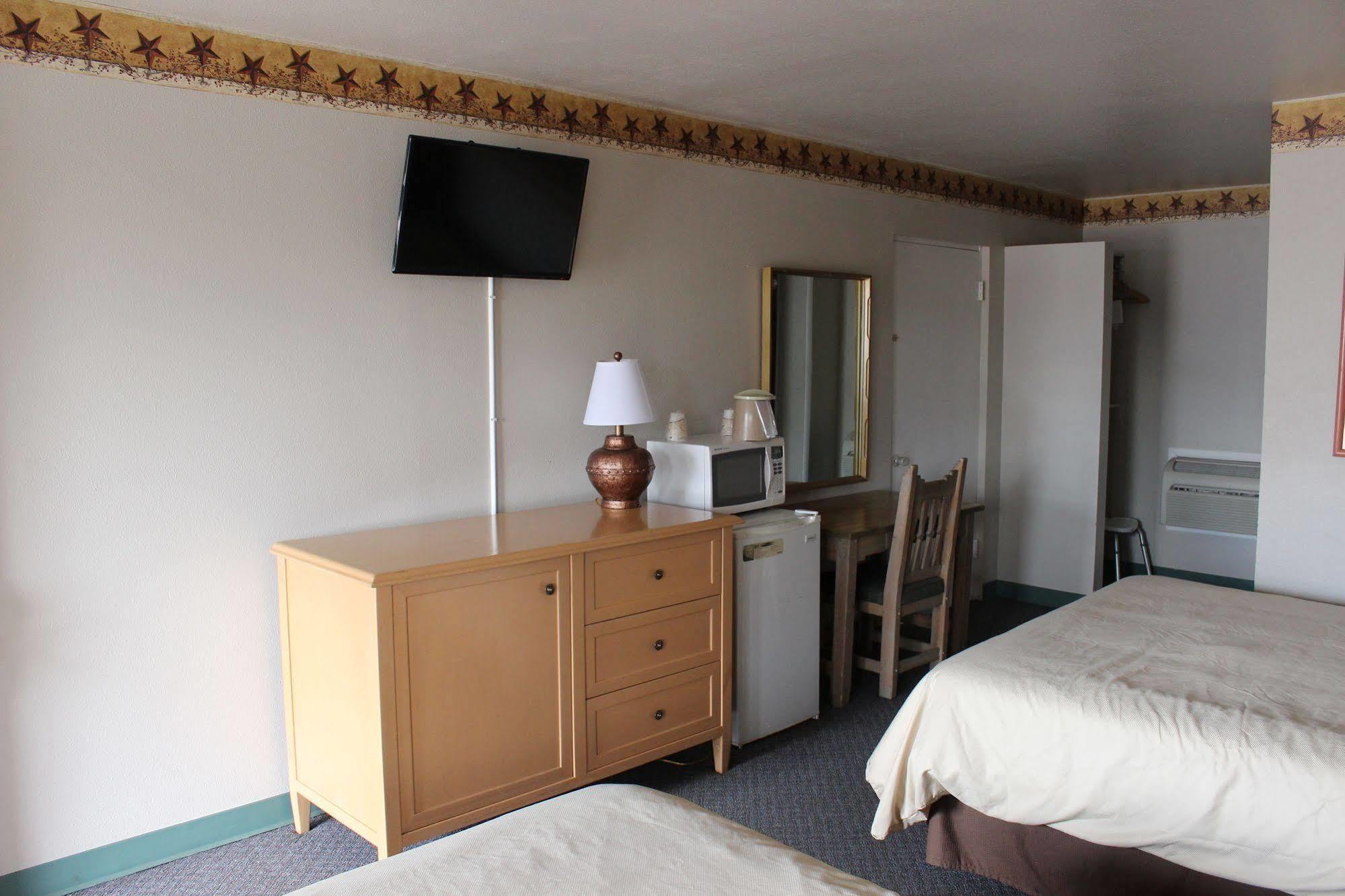 Howard Johnson By Wyndham Springerville Esterno foto